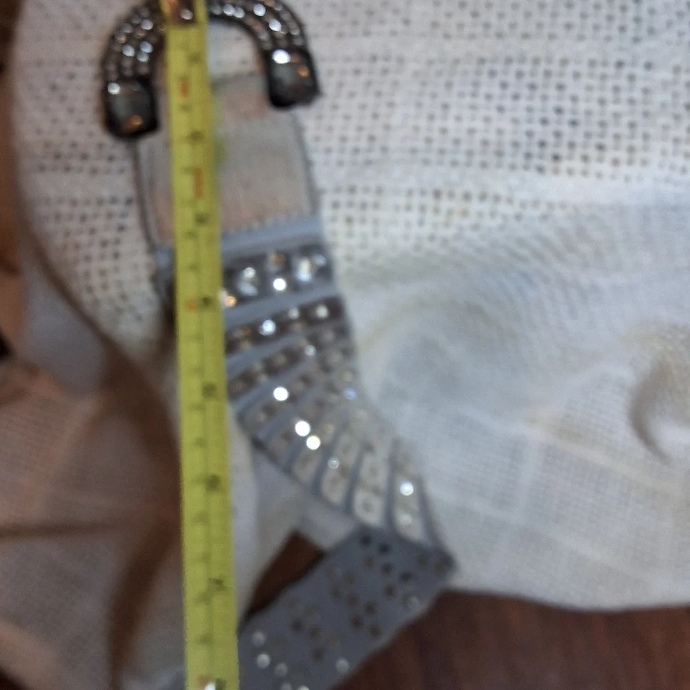 Boutique pearl grey stretch belt with rhinestone accents and buckle OSFM